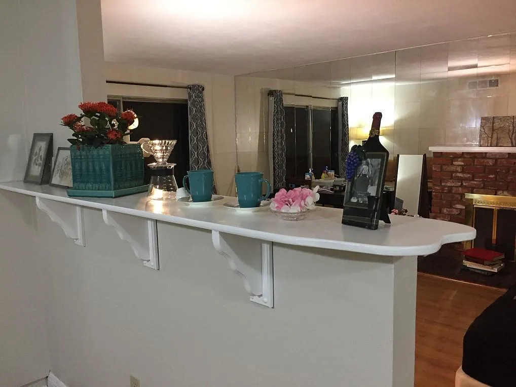 4 bed, 1450 sqft, $3,300 — Photo 4