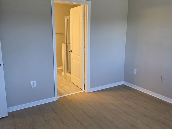 2nd image of 268 Evertree Loop