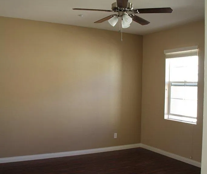 15861 Topiary Ln — Photo 6