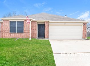 853 Beaver Creek Dr, Burleson, TX 76028