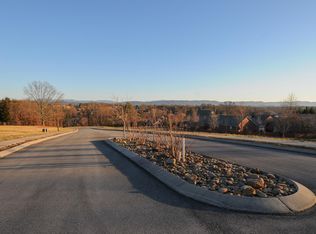 Crest Rd, Maryville, TN 37804