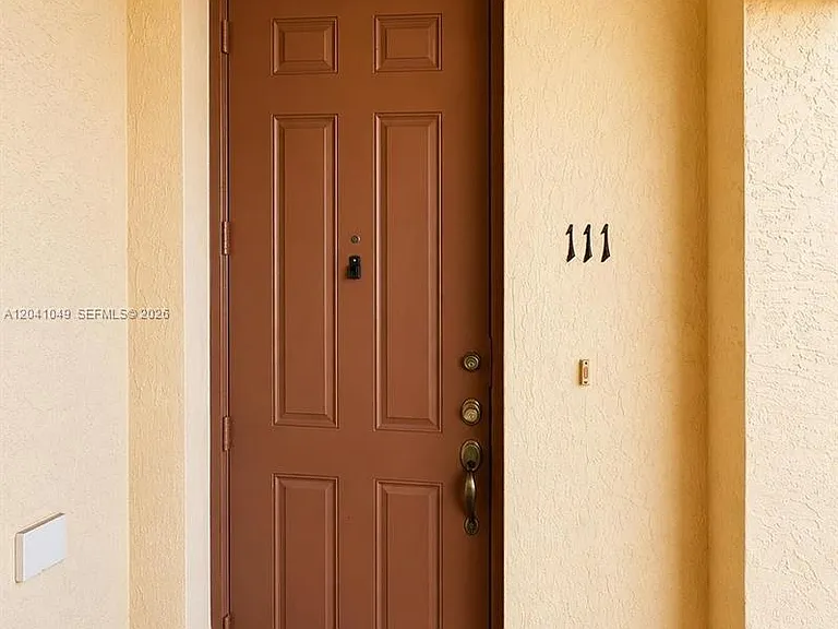 1398 NE 33rd Ave — Photo 18