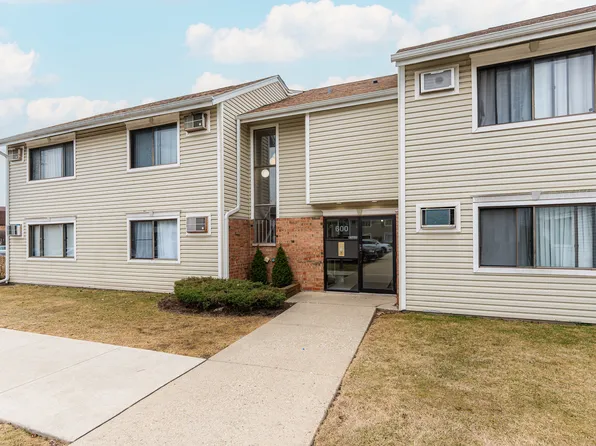 600 Bayside Dr Unit 2, Palatine, IL 60074