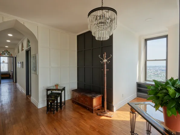 75 Livingston Street 28A image 3 of 14
