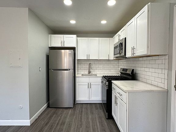 2nd image of 346 Franklin Pl APT 5