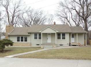 10004 E 22nd St, Independence, MO 64052