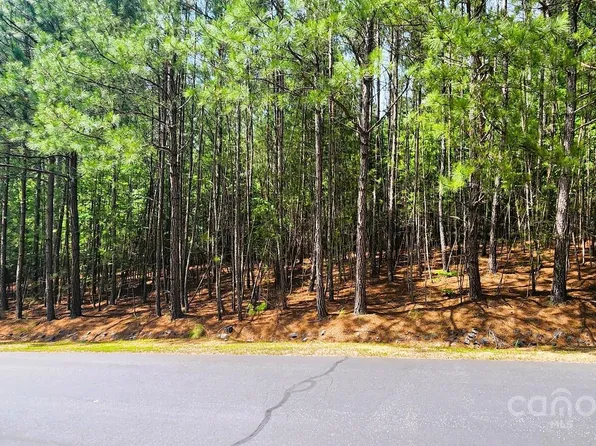 5485 Bridgewater Dr #243, Granite Falls, NC 28630