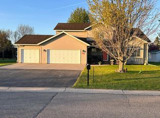 420 7th St NE, Perham, MN 56573