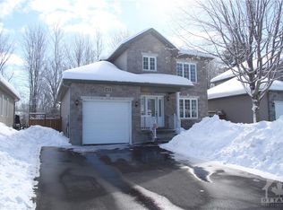 40 Saint Viateur Cres, The Nation, ON K0A2M0