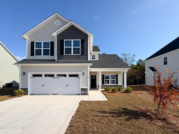 718 Ellabond Street, Sneads Ferry, NC 28460