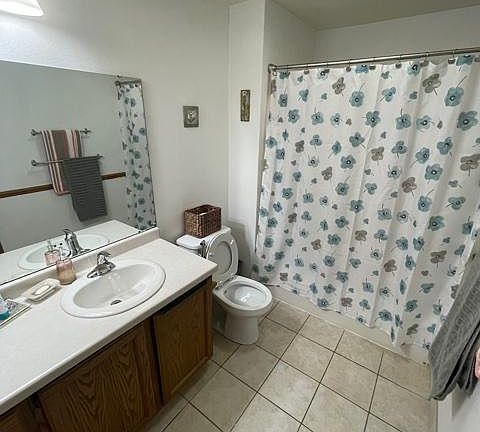 5th image of 2105 Green Valley Dr