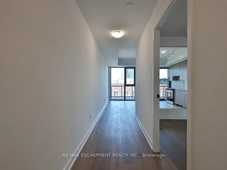 2075 Lakeshore Rd #304 — Photo 8
