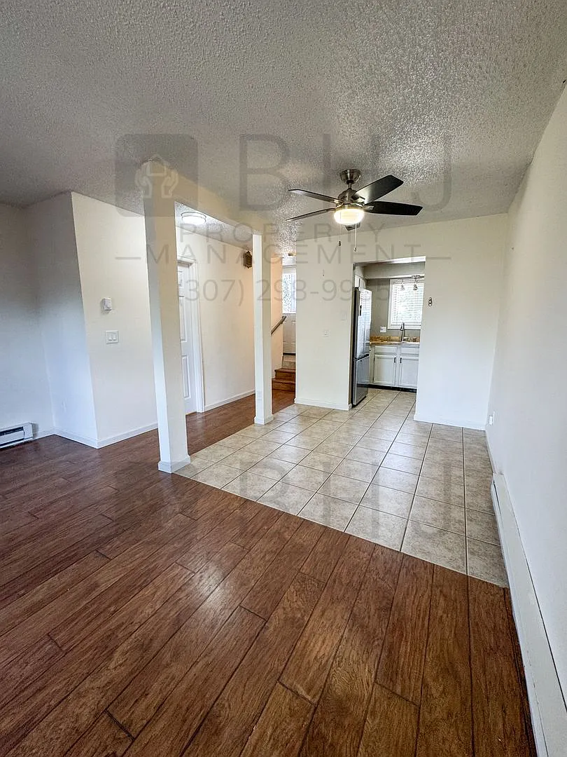 Dog Friendly, 2 Bed/ 1.5 Bath Townhouse — Photo 4