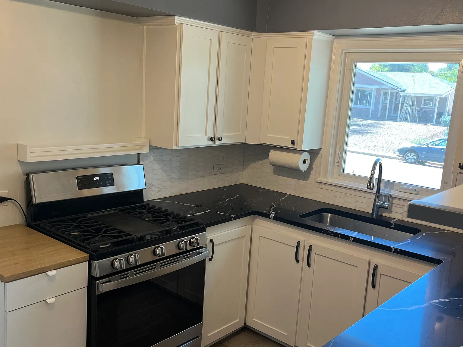3 bed, 1087 sqft, $2,200 — Photo 4