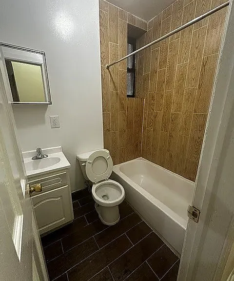 454 W 57th St #2A — Photo 6