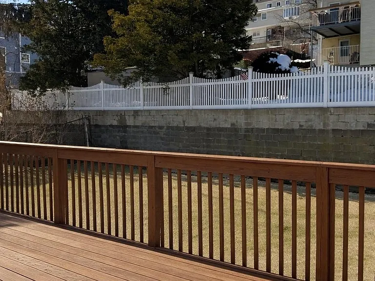 221 Woodland Ave — Photo 8