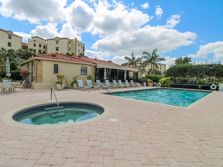 7024 Pelican Bay Blvd #F-504 — Photo 60