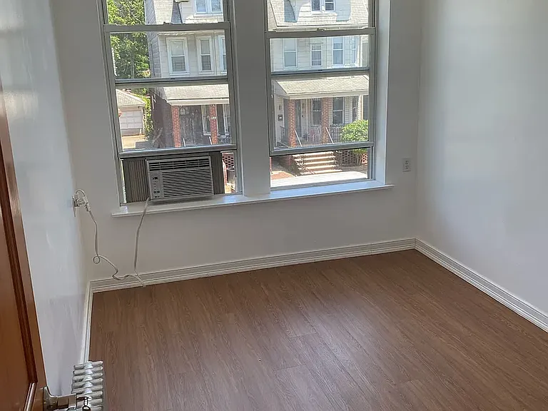 506 E 3rd St #2A — Photo 5