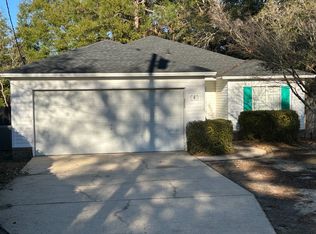 8 Courtney Ln, Crestview, FL 32539