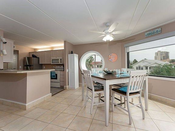 4th image of 220 W Cora Lee Dr #209