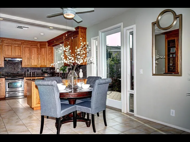 8751 Arbor St — Photo 6