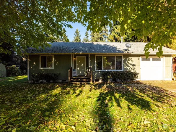 8121 Lopez Drive, Clinton, WA 98236