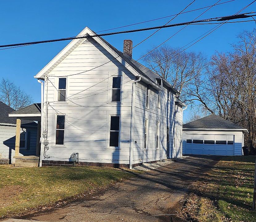 1st image of 483 Beethoven St