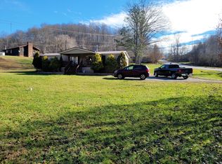 319 Happy Valley Dr, Clintwood, VA 24228