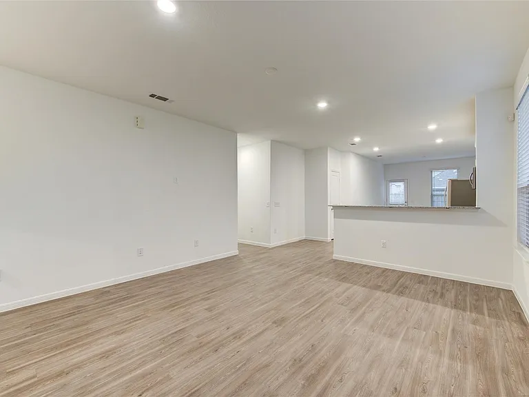 1309 Coco Ray Ln — Photo 11