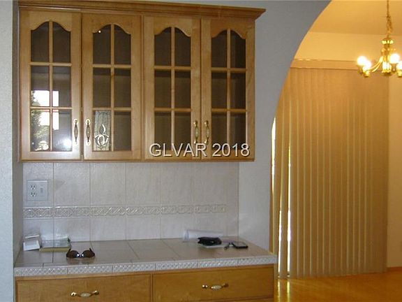5th image of 520 Laketree Ct #0