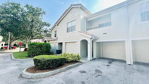 116 SW Peacock Blvd Photo 1