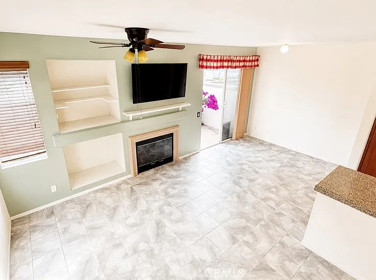 148 Seacountry Ln — Photo 3