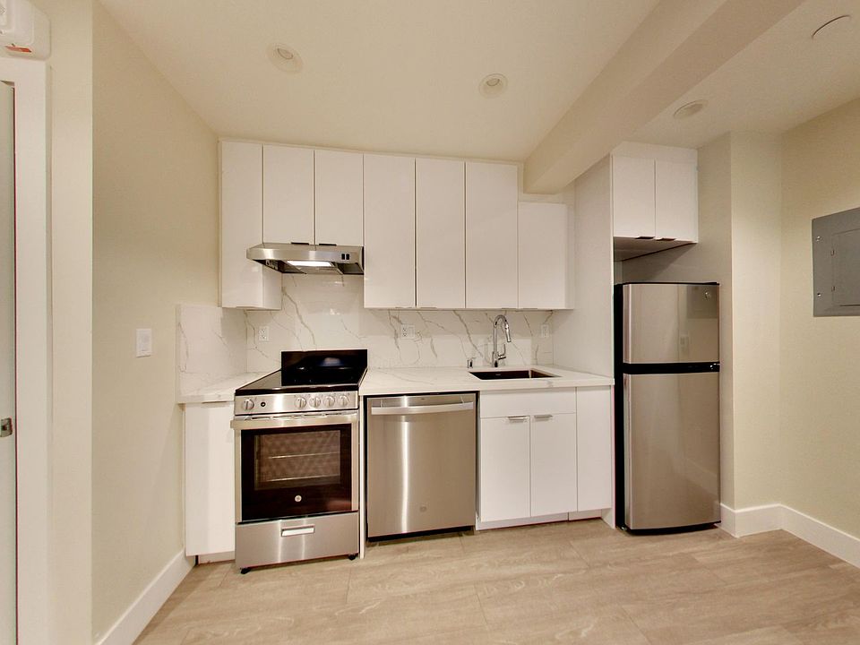 1st image of 40 Tiffany Ave #B