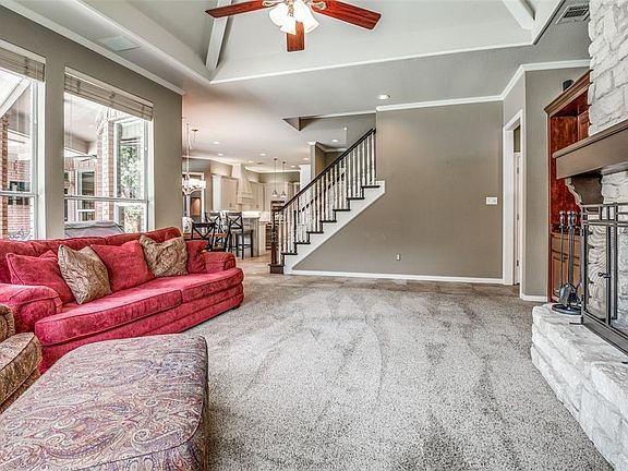 2nd image of 1105 Travis Ct
