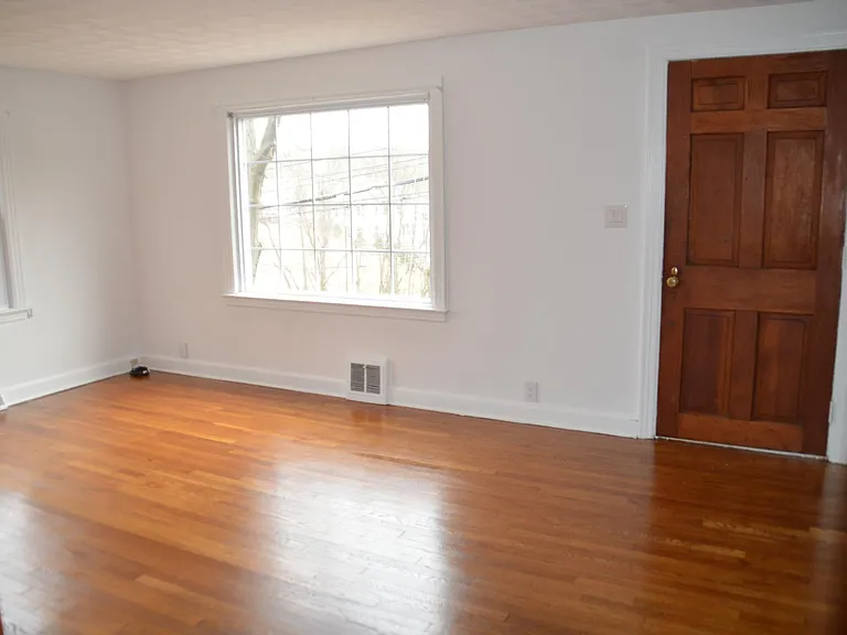 11 Rocky Rest Rd — Photo 3