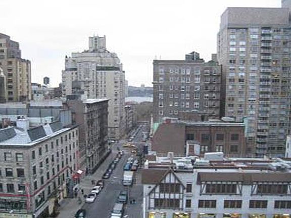 5th image of 225 W 80th St APT 7D