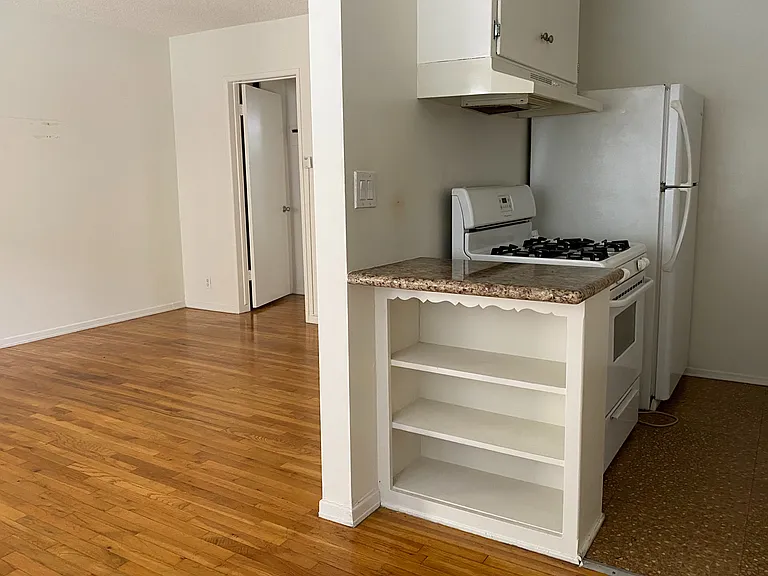 1507 Federal Ave #8 — Photo 1