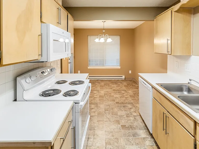 Graymayre Crossing Apartments — Photo 31