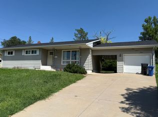 2720 Arrowhead Dr, Rapid City, SD 57702