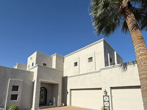 2nd image of 8502 E Amelia Ave