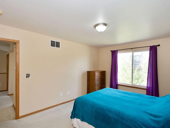 5th image of 105 Jefferson St Unit 1