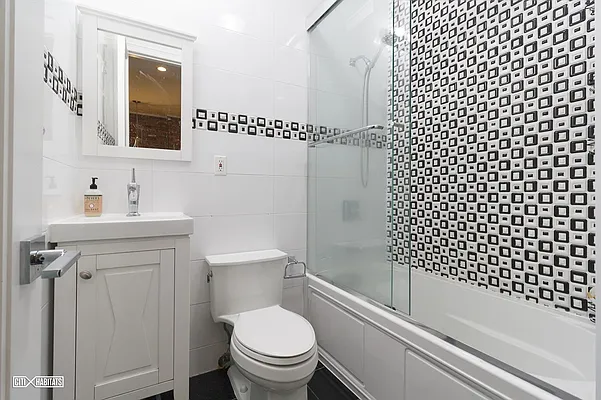 Rented by Citi Habitats | media 30