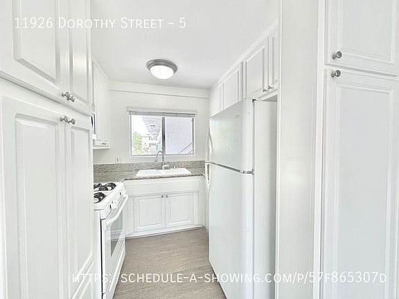 4th image of 11926 Dorothy St APT 5