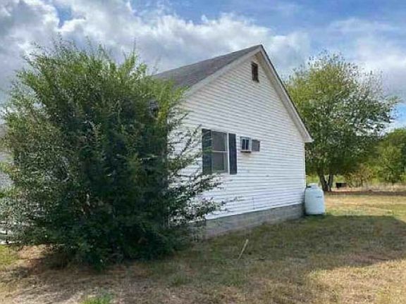 2nd image of 10284 Brickhouse Dr