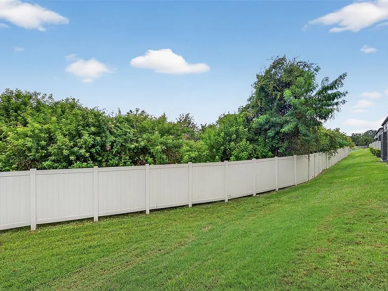 2419 Foggy Creek Cir — Photo 38