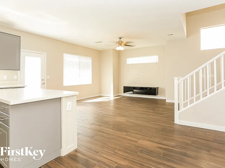 6415 Hamilton Grove Ave — Photo 4