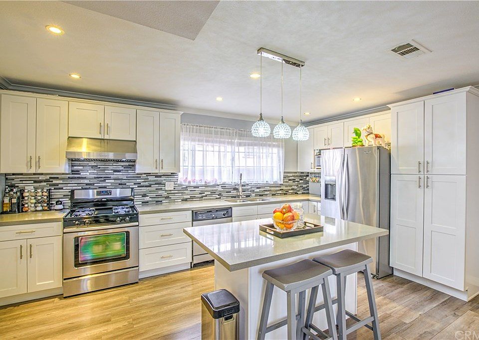 1st image of 2060 College View Dr
