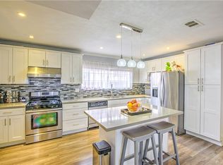 2060 College View Dr, Monterey Park, CA 91754