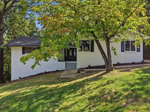 410 Paragon Dr, Chattanooga, TN 37415