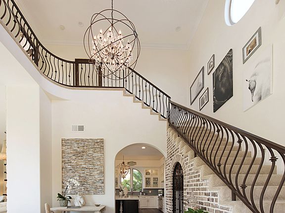 3rd image of 44460 Vista Del Mar